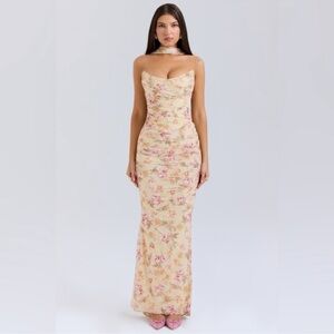 House of CB Hallie & Cassidy Honeyflower
Print Corset Maxi Skirt Set w/ scarf